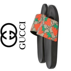 GG Gucci Strawberry slide sandal EUC SIZE 7